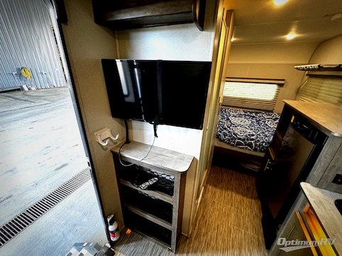 2020 Forest River No Boundaries NB16.5 RV Photo 3