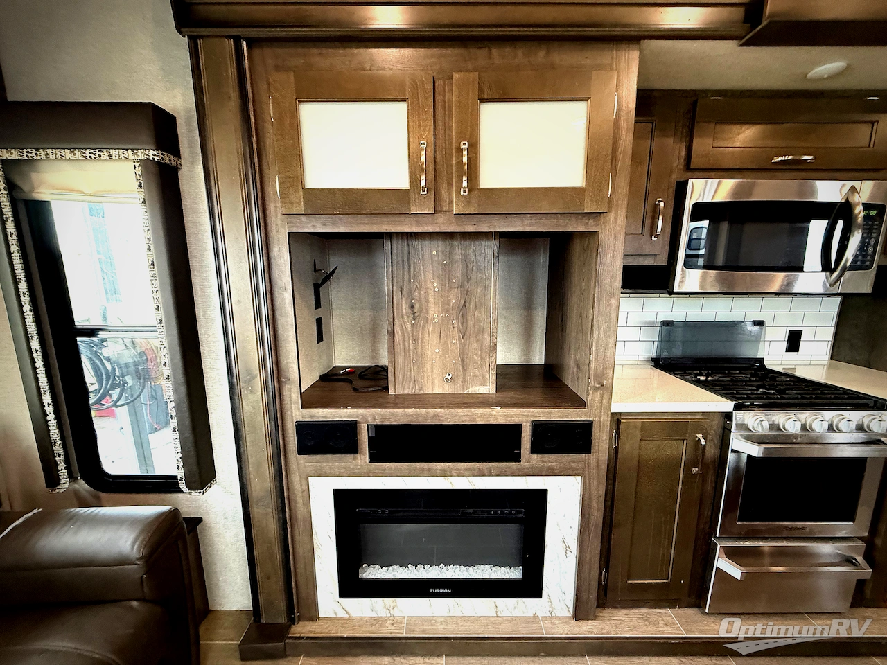 2020 Keystone Montana 3855BR Photo 8