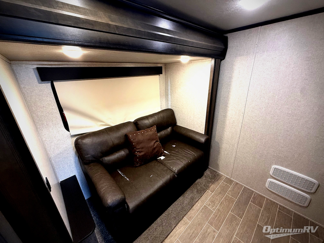 2020 Keystone Montana 3855BR Photo 16