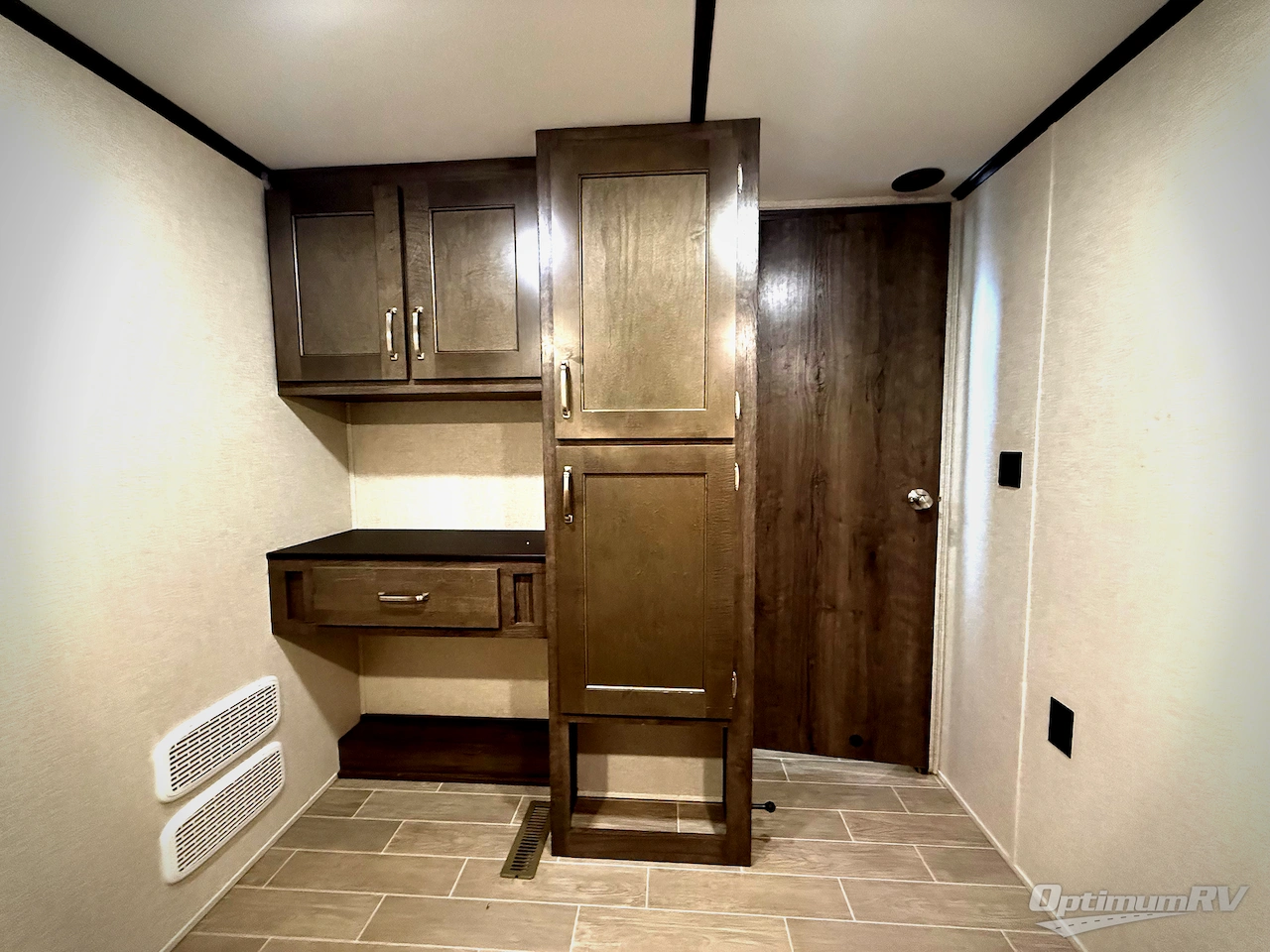 2020 Keystone Montana 3855BR Photo 17