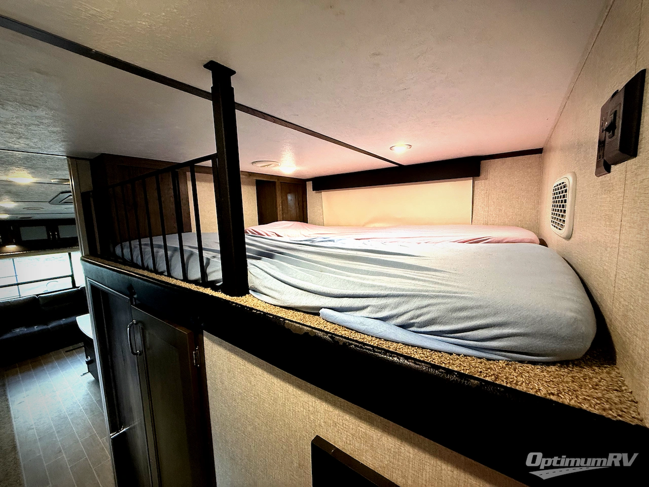 2020 Keystone Montana 3855BR Photo 18