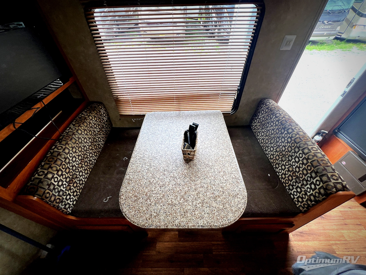 2012 Coachmen Catalina 25RKS Photo 10