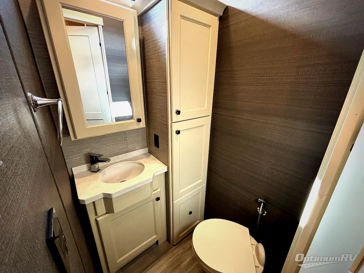 2022 VanLeigh Beacon 41LKB Photo 16