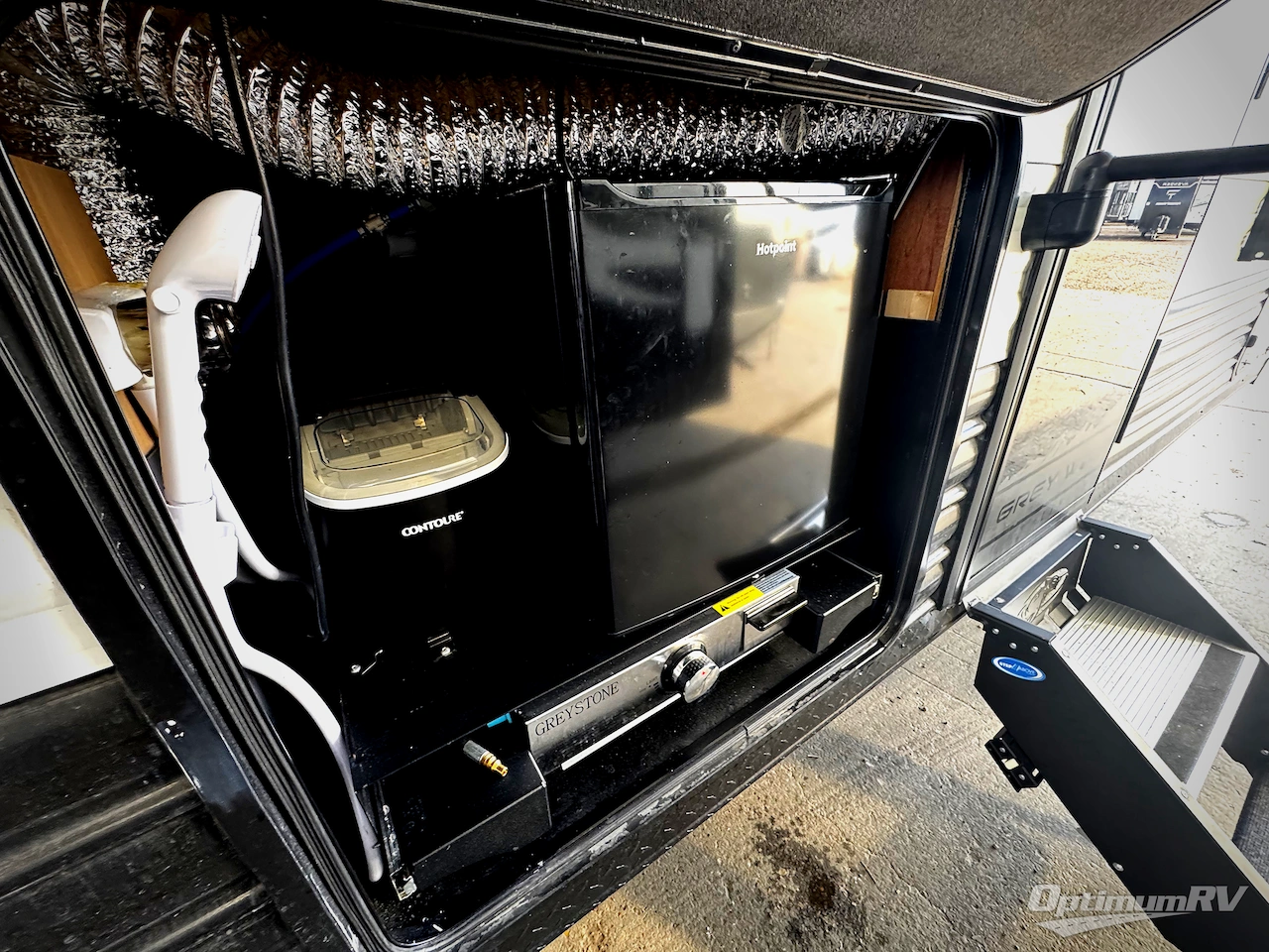 2024 Forest River Cherokee Grey Wolf 26DBH Photo 3