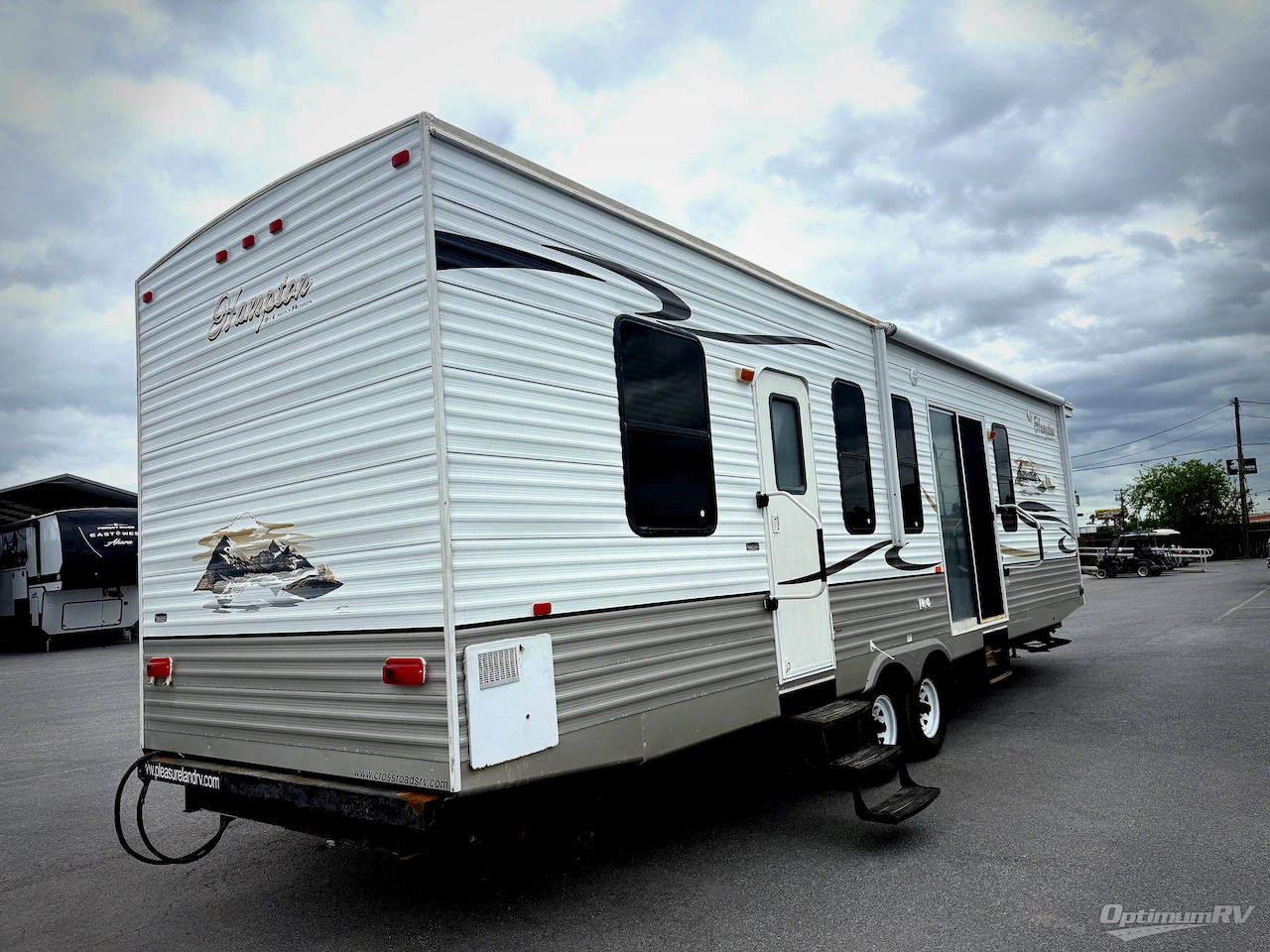 2012 CrossRoads Hampton HT350FK Photo 2