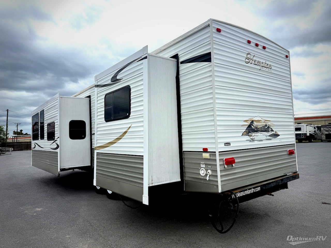 2012 CrossRoads Hampton HT350FK Photo 3