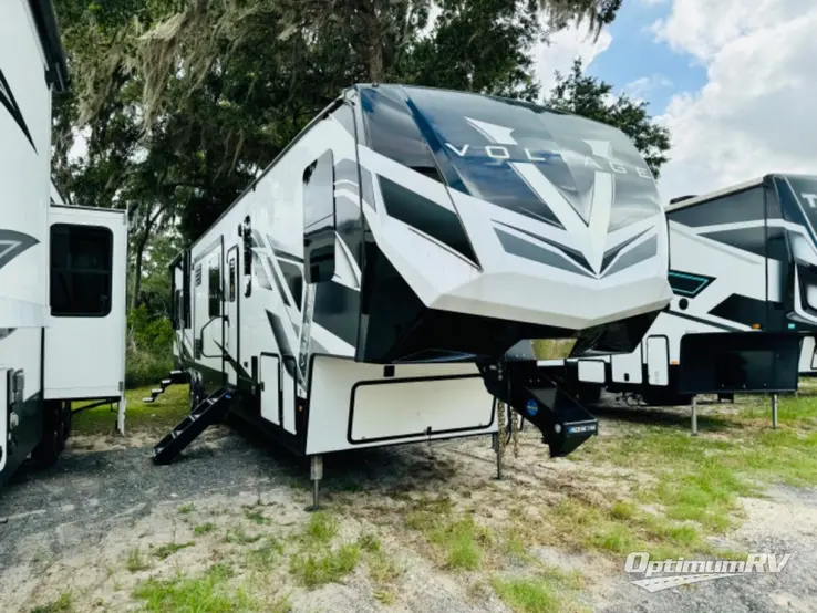 2022 Dutchmen Voltage 4225 RV Photo 1