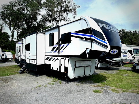 Used 2023 Keystone Fuzion 421 Featured Photo