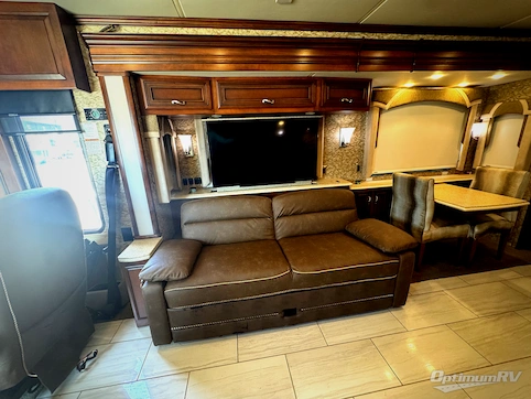 2015 Newmar Ventana 4002 RV Photo 2