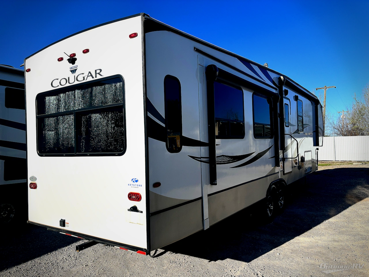 2022 Keystone Cougar 355FBS Photo 2