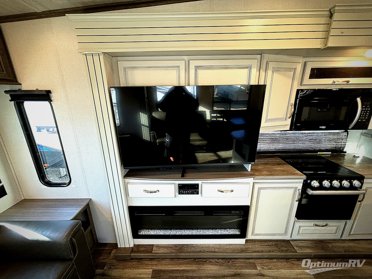 2022 Keystone Cougar 355FBS Photo 9