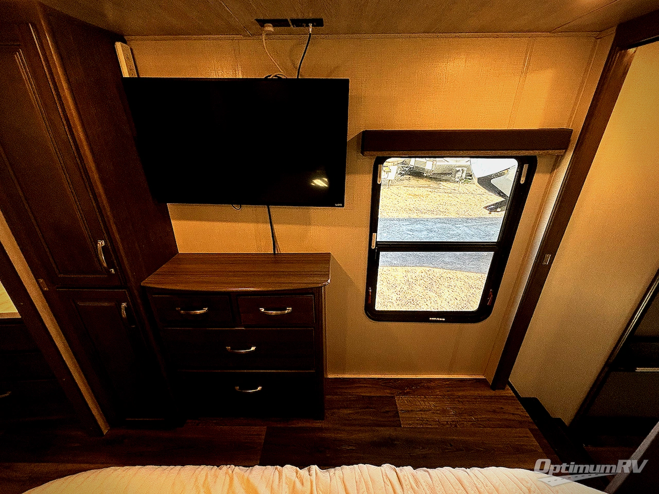 2022 Keystone Cougar 355FBS Photo 12