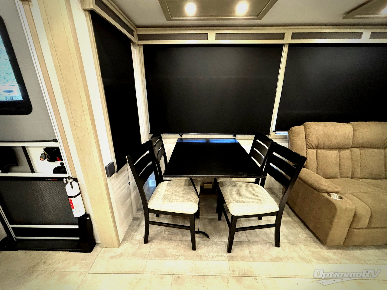 2025 Grand Design Solitude 391DL Photo 16