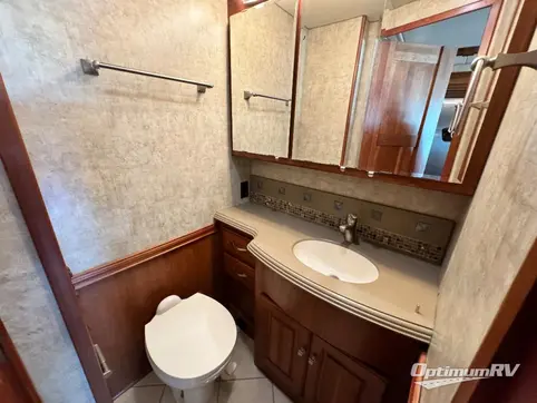 2014 Winnebago Journey 42E RV Photo 4