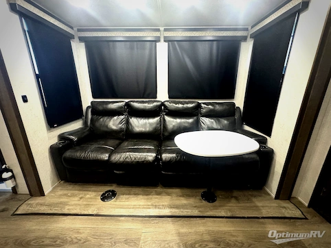 2019 Highland Ridge Highlander HF350H RV Photo 3