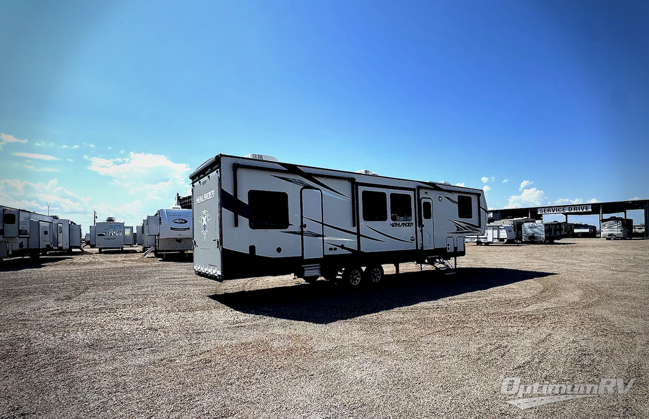 2019 Highland Ridge Highlander HF350H Photo 2