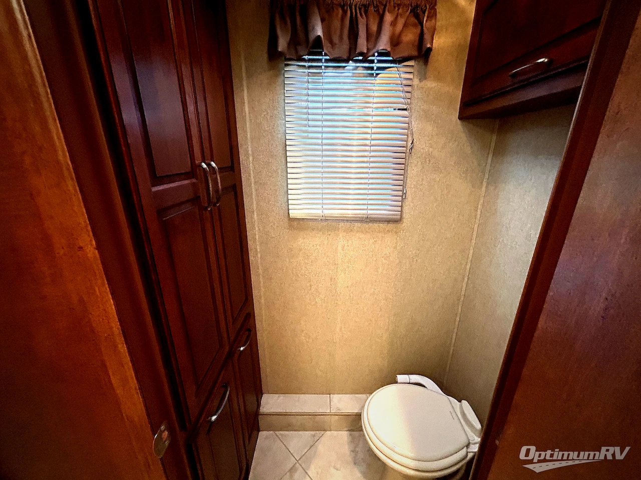 2013 Coachmen Encounter 36KS Photo 18