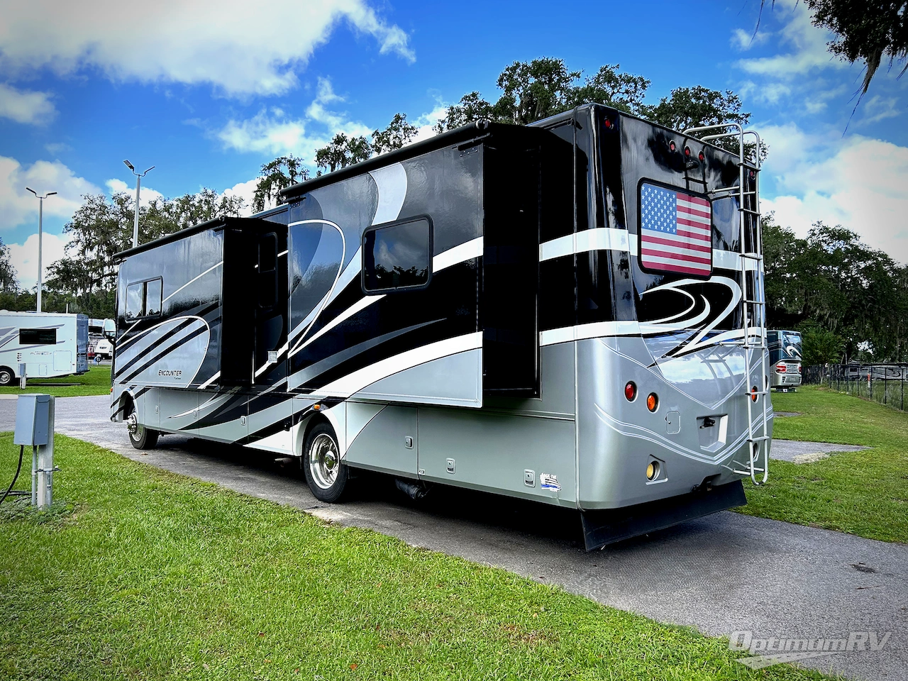 2013 Coachmen Encounter 36KS Photo 3