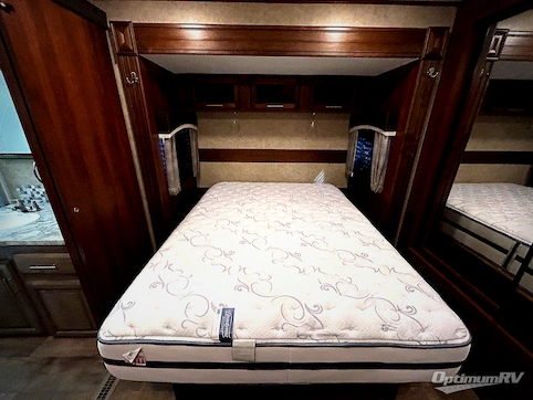 2018 Jayco Eagle 338RETS RV Photo 4