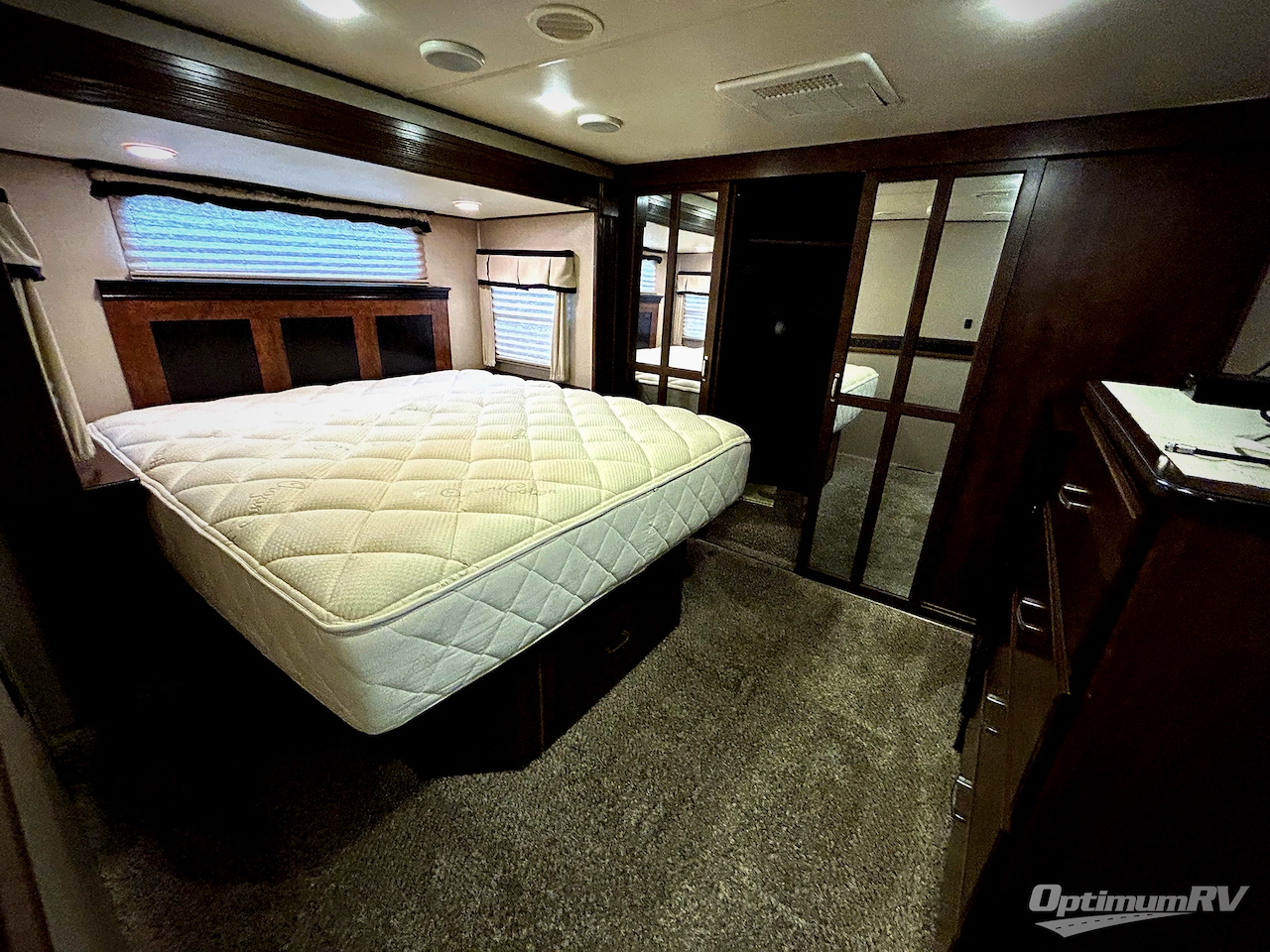 2015 Grand Design Solitude 369RL Photo 8