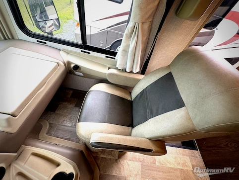2019 Coachmen Mirada 35BH RV Photo 2