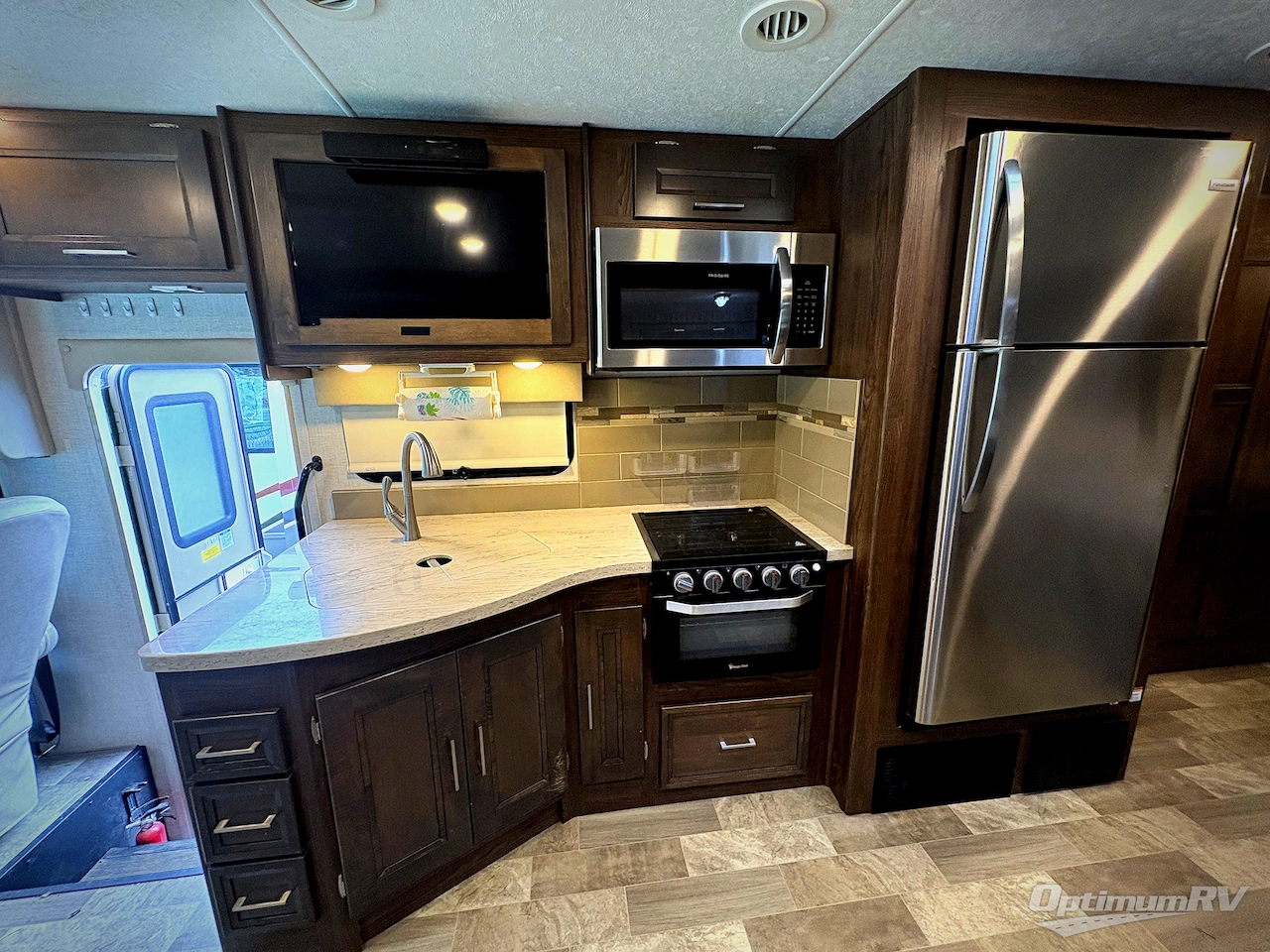 2019 Coachmen Mirada 35BH Photo 11