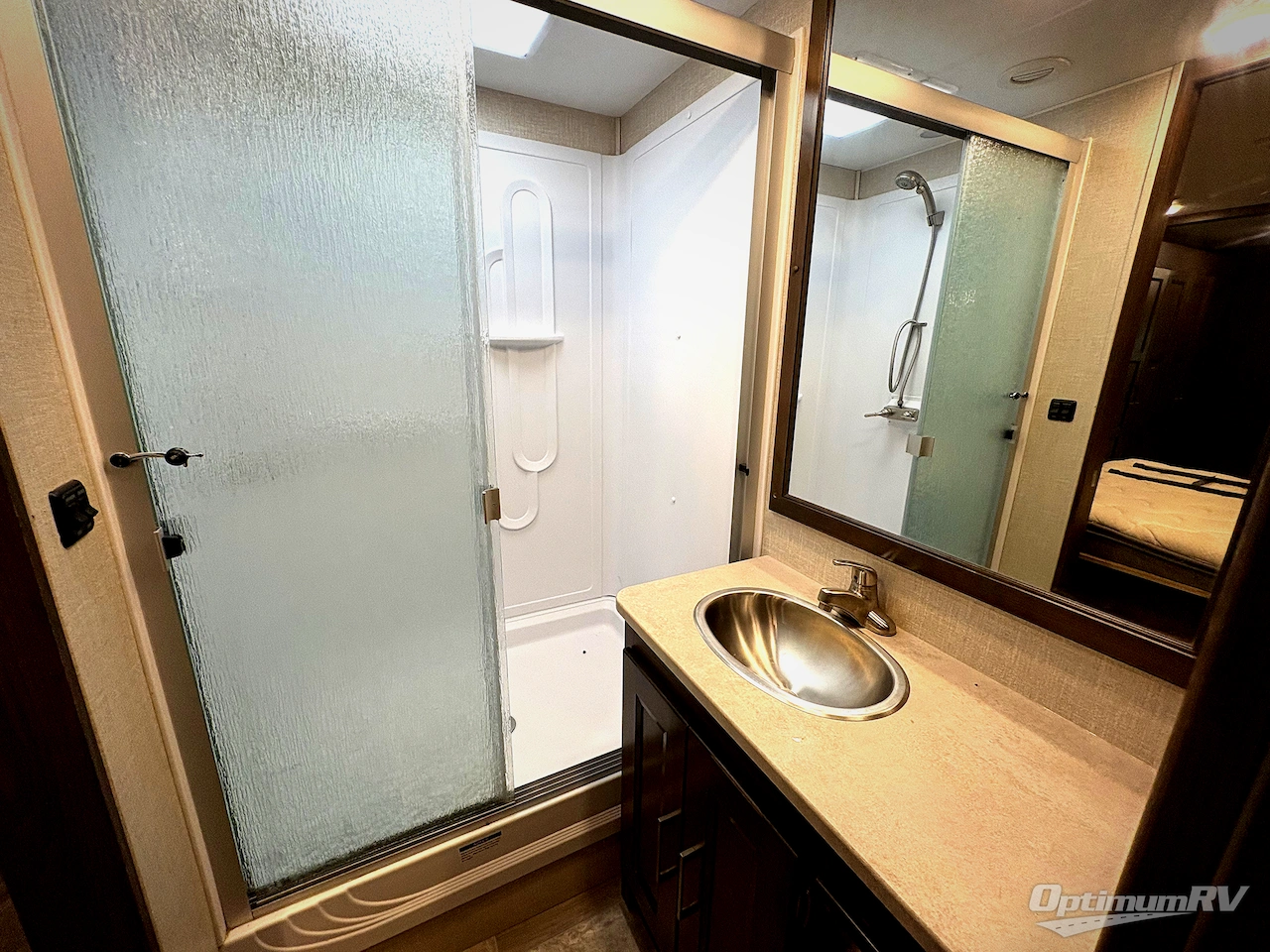 2019 Coachmen Mirada 35BH Photo 21