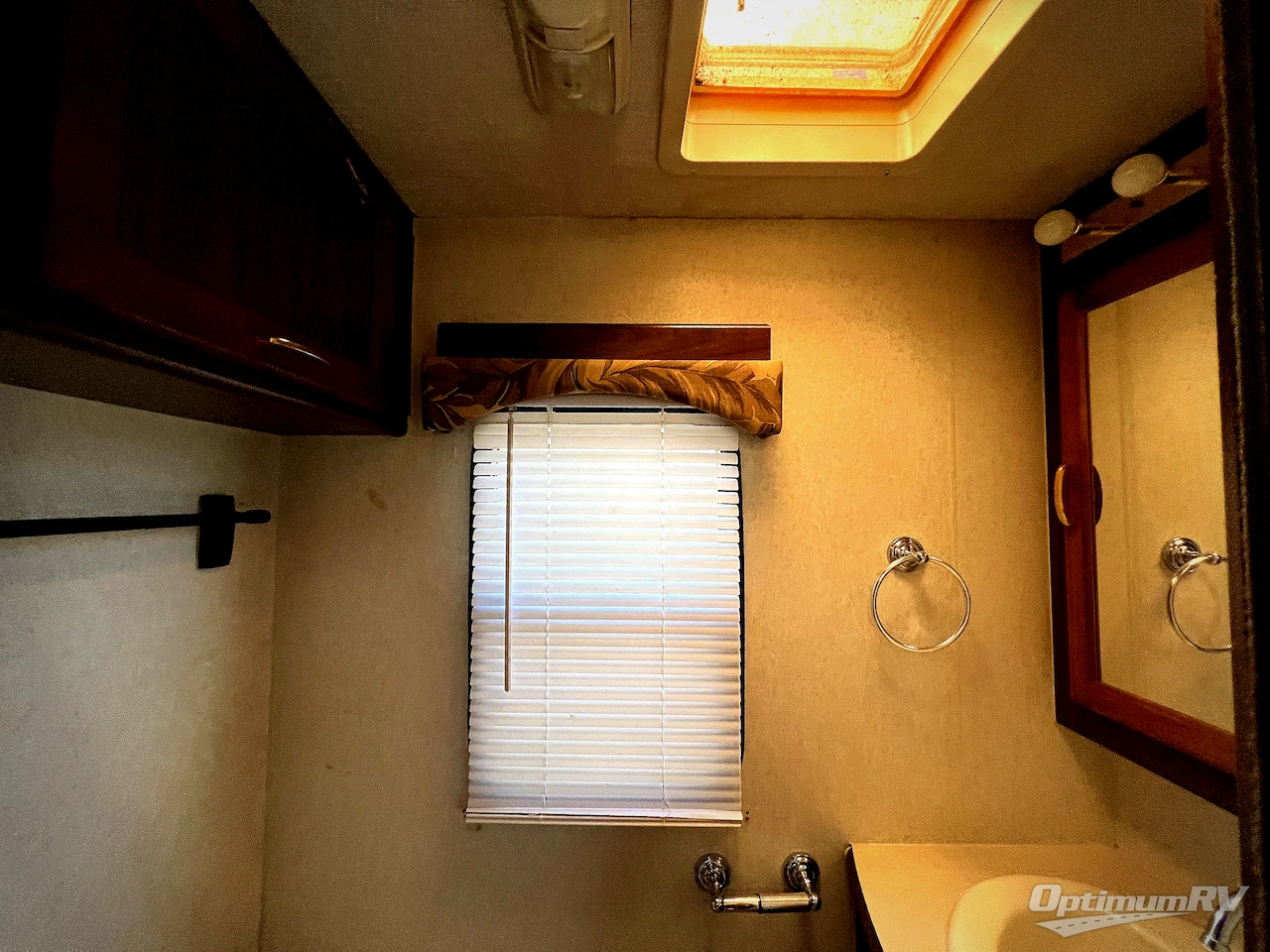 2003 National RV Tropical T350 Photo 17