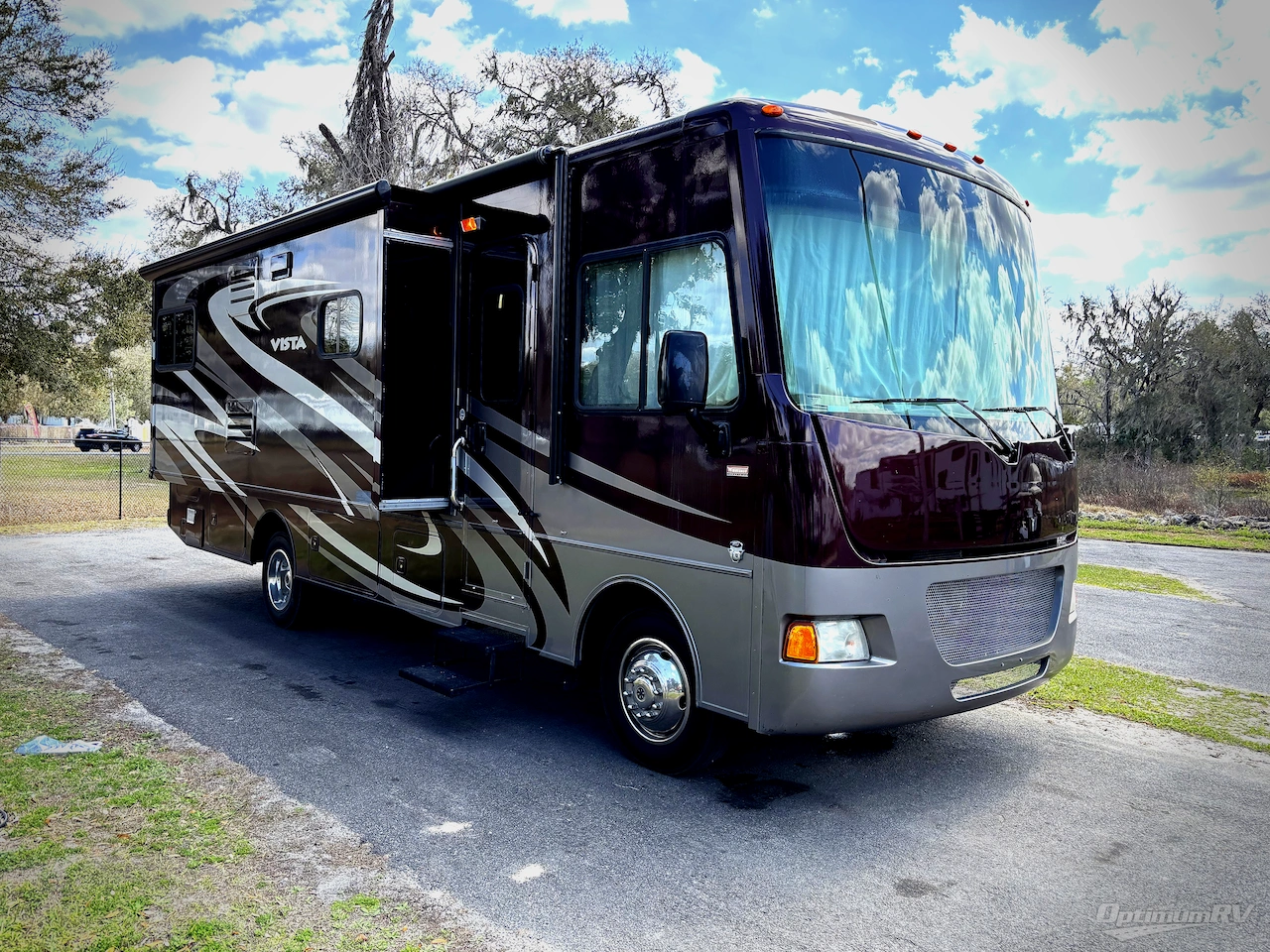 2014 Winnebago Vista 35F Photo 1