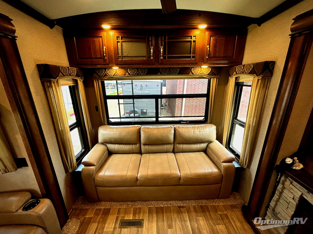 2017 Keystone Montana 3921 FB Photo 6