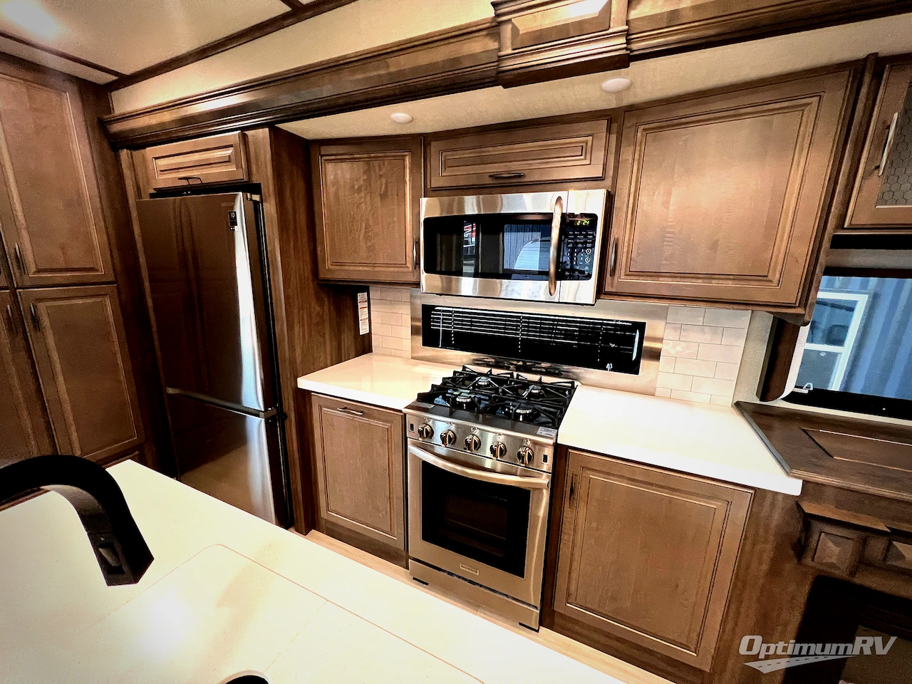 2022 Grand Design Solitude 345GK Photo 6