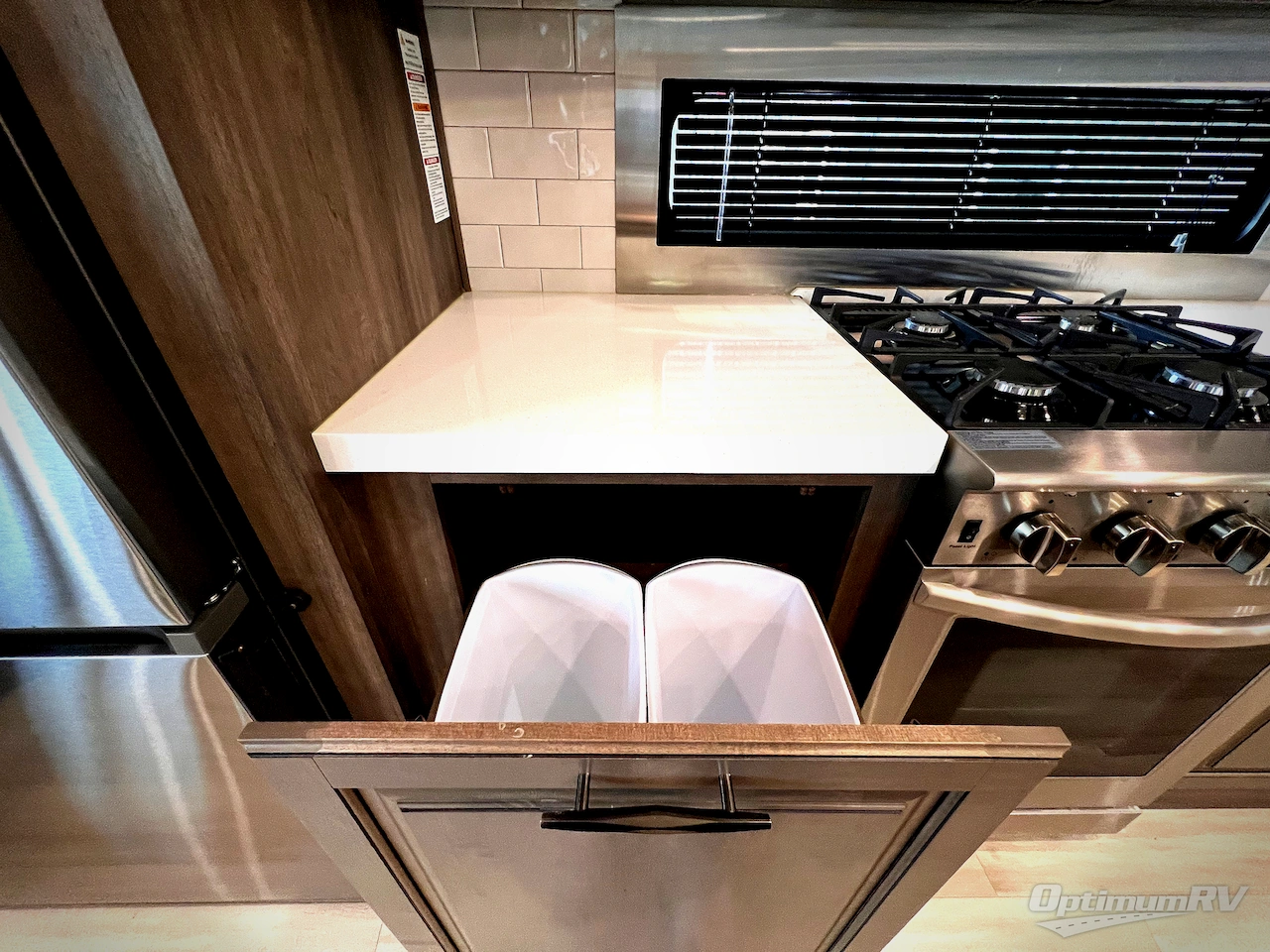 2022 Grand Design Solitude 345GK Photo 8