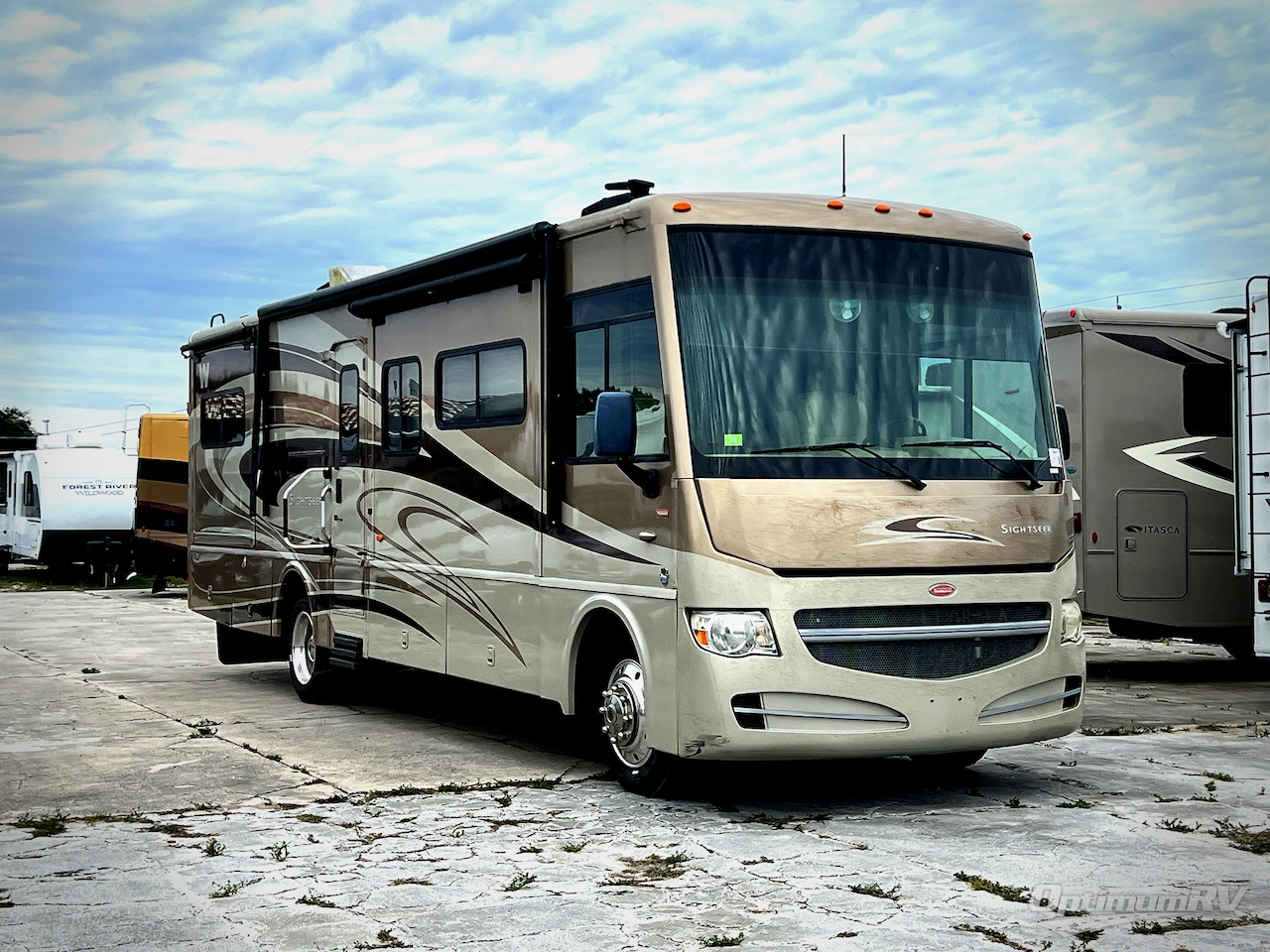 2012 Winnebago Sightseer 33C Photo 1