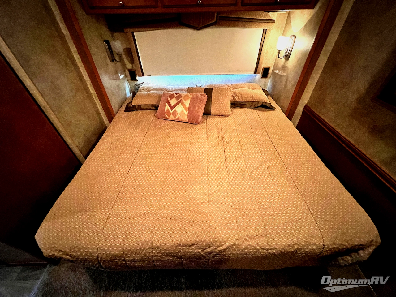 2012 Winnebago Sightseer 33C Photo 23