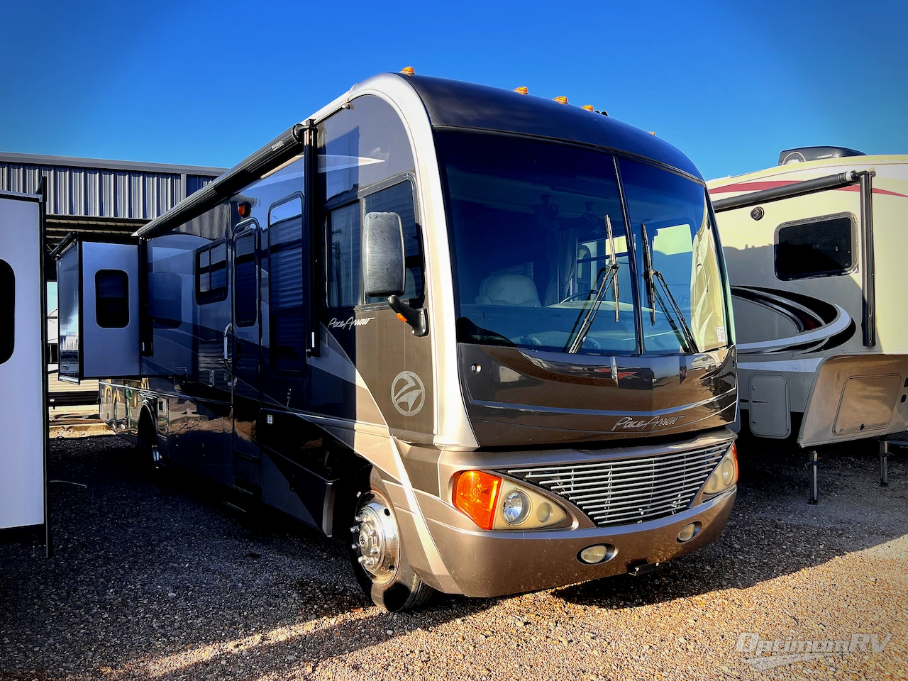 2005 Fleetwood Pace Arrow 36D Photo 1