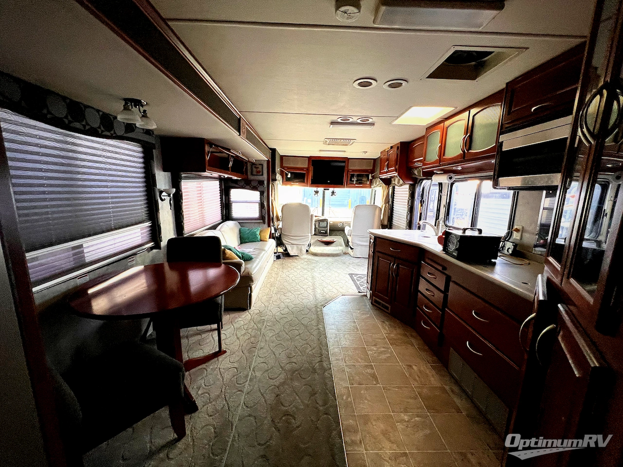 2005 Fleetwood Pace Arrow 36D Photo 5