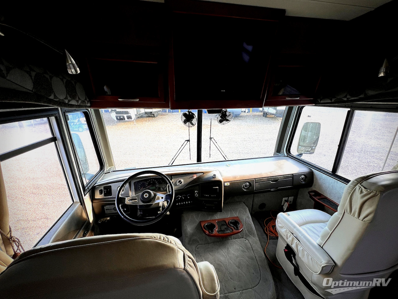 2005 Fleetwood Pace Arrow 36D Photo 6