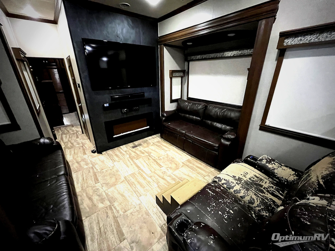 2018 Forest River RiverStone 39FK Photo 4