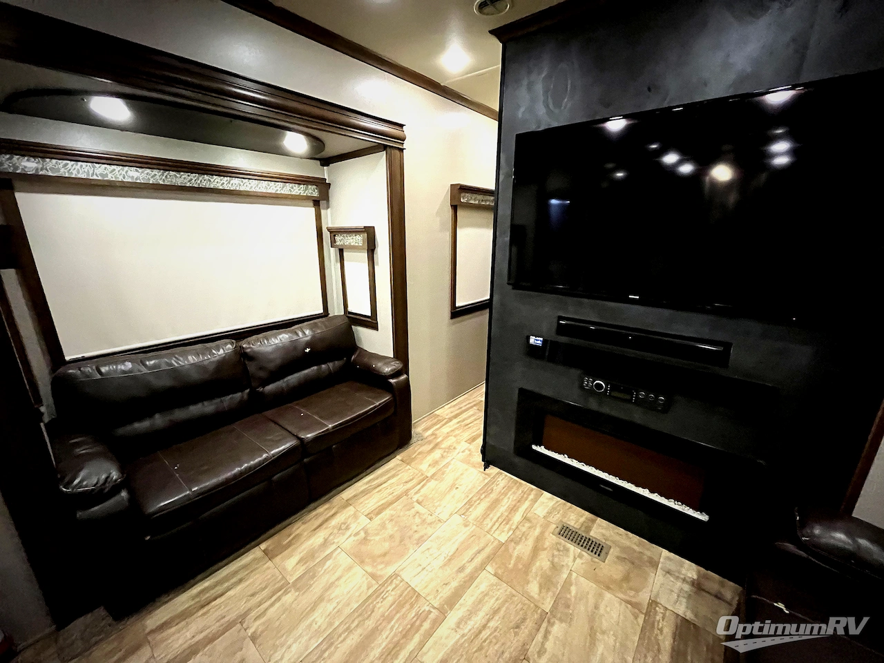 2018 Forest River RiverStone 39FK Photo 5