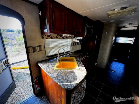 2014 Keystone Hideout 31RBDS RV Photo 2