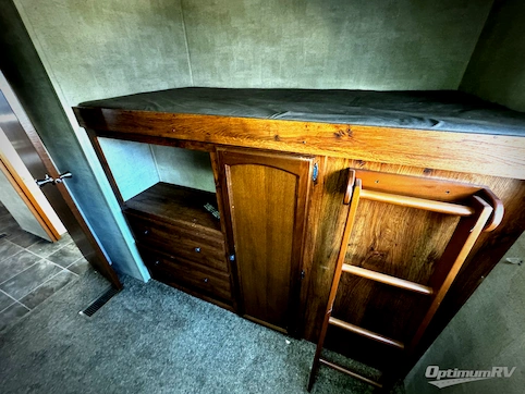 2014 Keystone Hideout 31RBDS RV Photo 4