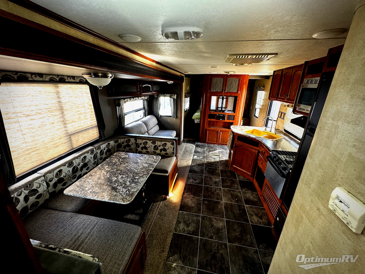 2014 Keystone Hideout 31RBDS Photo 11