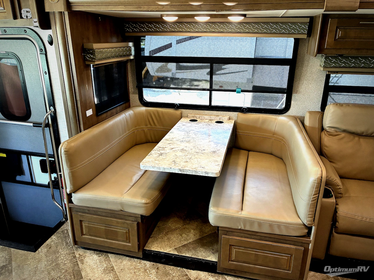 2019 Forest River Georgetown 5 Series 34H5 Photo 12