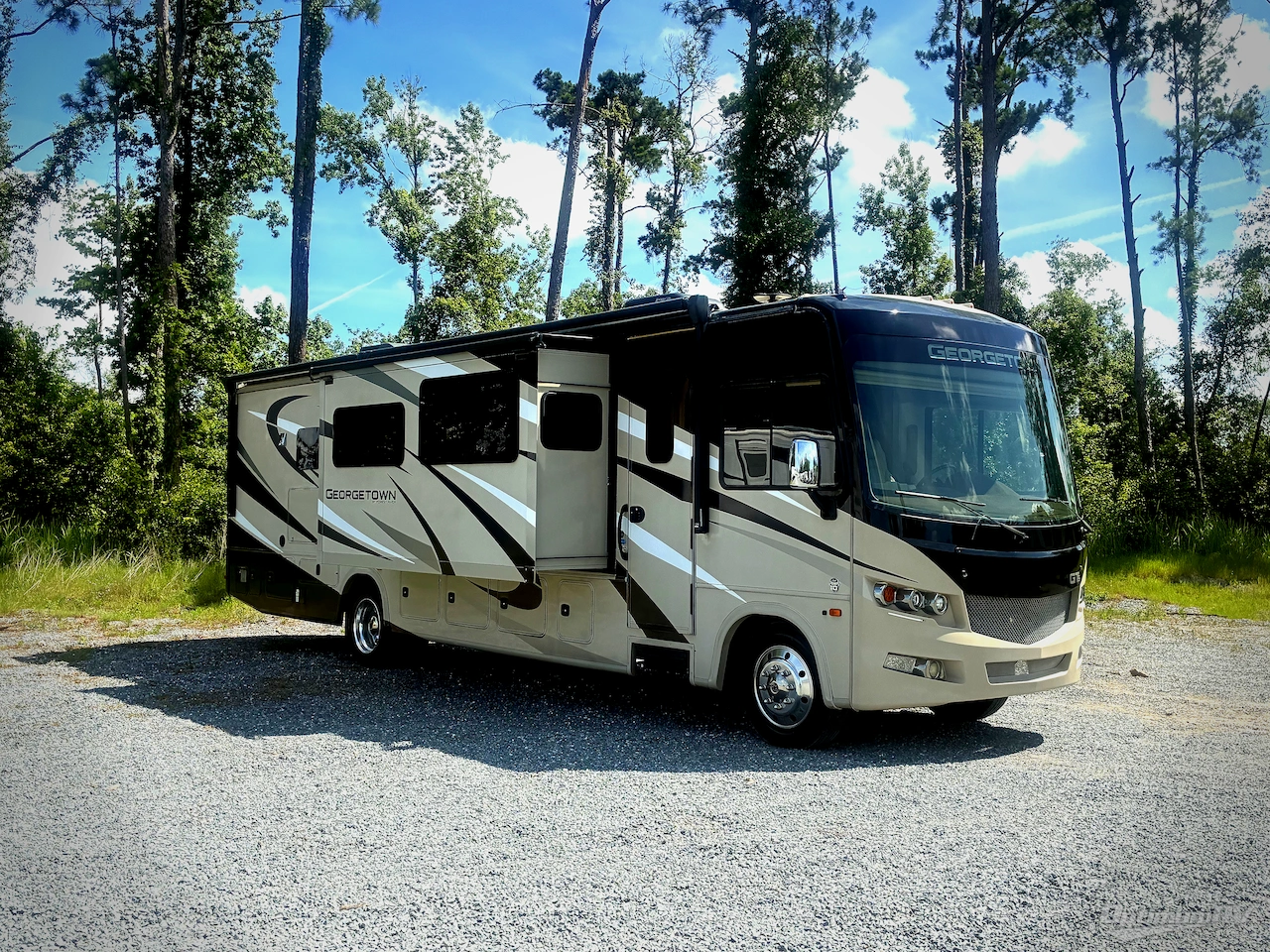 2019 Forest River Georgetown 5 Series 34H5 Photo 1