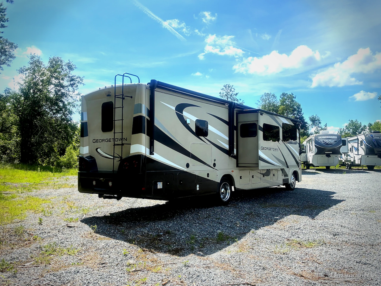 2019 Forest River Georgetown 5 Series 34H5 Photo 2