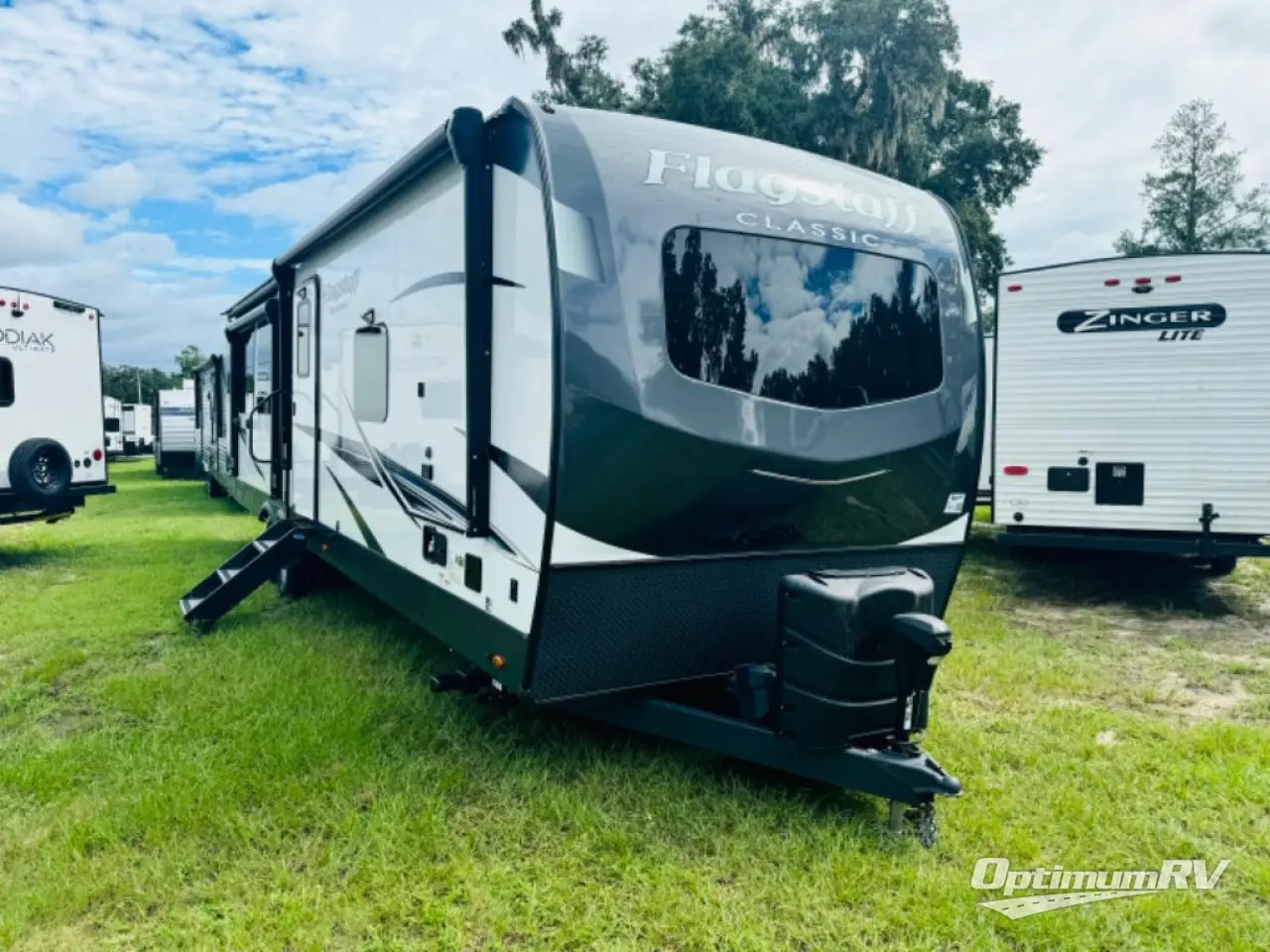 SOLD! - Used 2022 Forest River Flagstaff Classic 832lKRL Travel