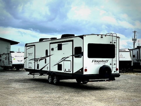 2022 Forest River Flagstaff Super Lite 29RLBS RV Photo 3