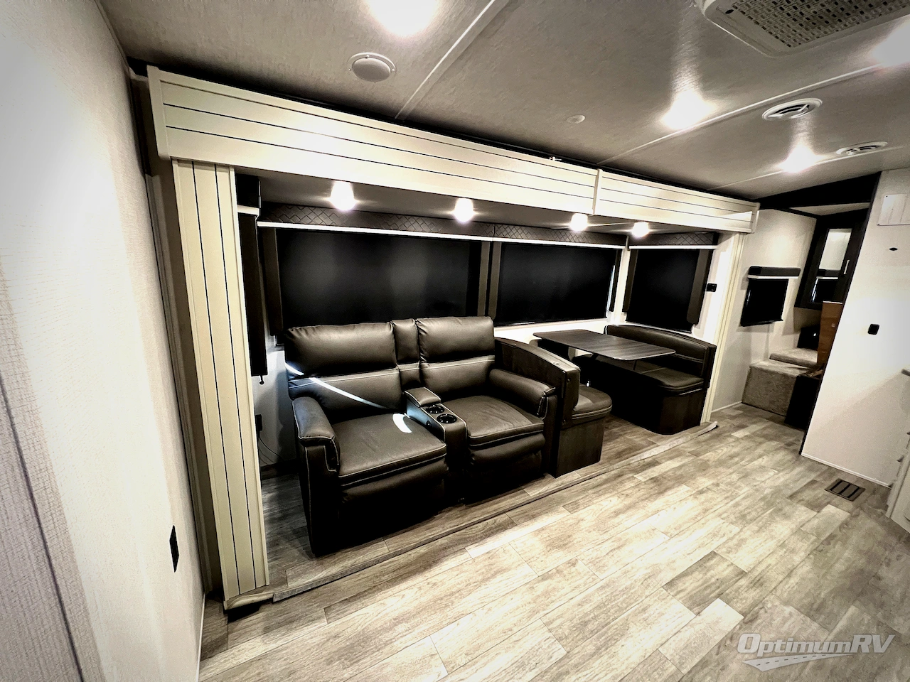 2024 Keystone Cougar Half-Ton 26RBS Photo 8