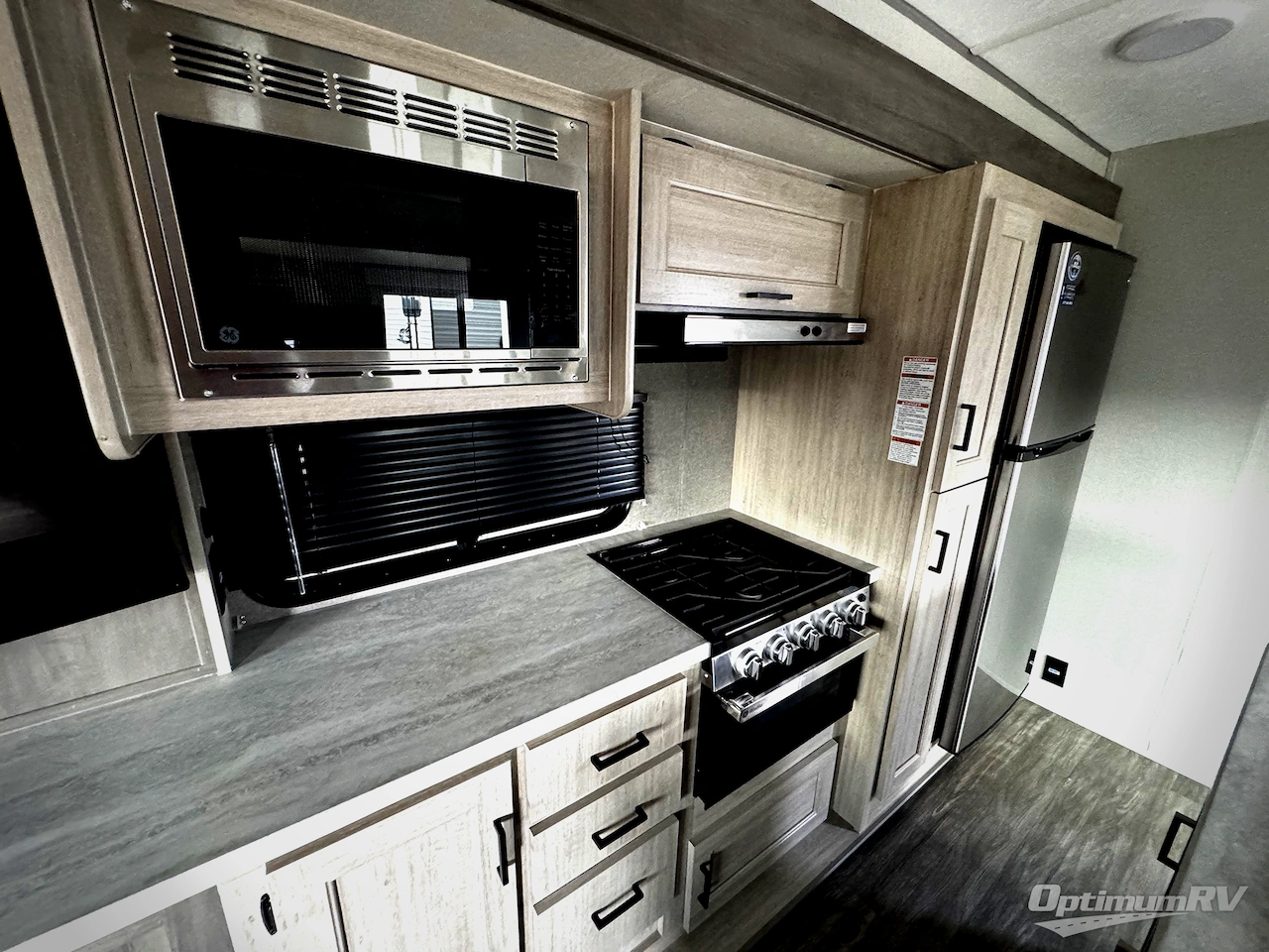 2024 Forest River Aurora 32RLTS Photo 8