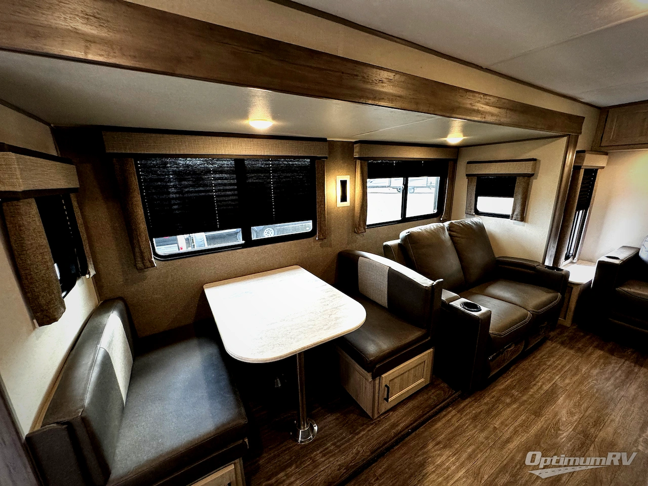 2024 Forest River Aurora 32RLTS Photo 5